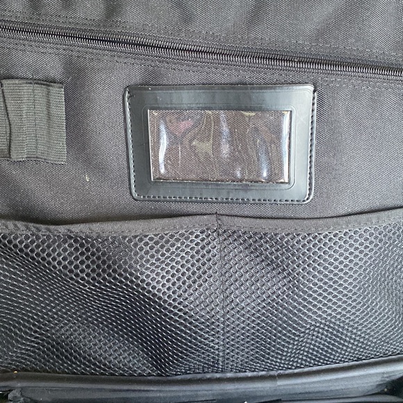 Laptop Notebook Carrying Shoulder Bag-Black, Excellent Condition -Rarely Used - Picture 7 of 8